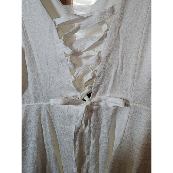 Torrid Ivory Jacquard Special Occasion Sweetheart Gown Dress Size 10 Wedding NWT - Picture 13 of 16